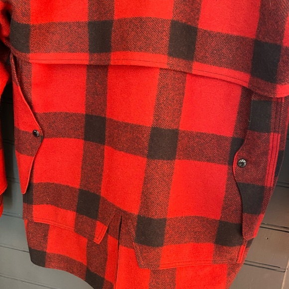 Men’s Large Filson Packer Coat - Picture 5 of 9